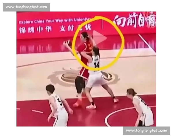 宫鲁鸣训张子宇:传球太低!高举高打战术亟待调整 宫鲁鸣训张子宇:传球太低!高举高打战术亟待调整