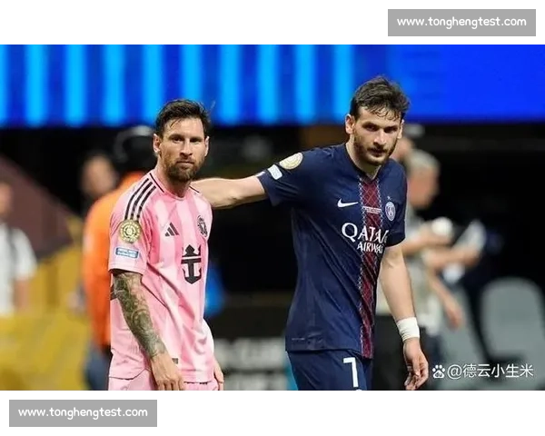 纳赛尔赛场晤梅西妻子：温情互动背后的巴黎战略